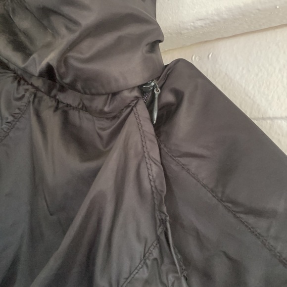 New Balance Rain Jacket - Picture 5 of 6